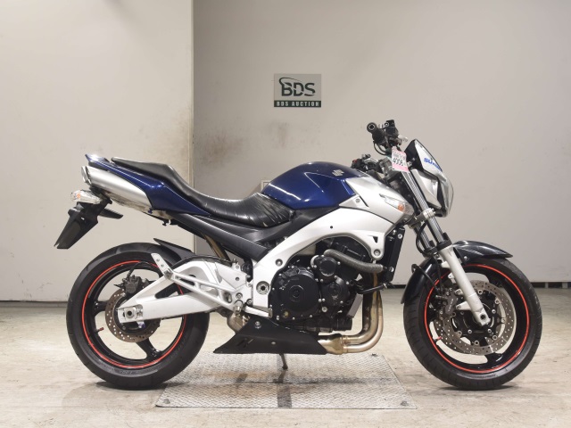 Suzuki GSR400 2006