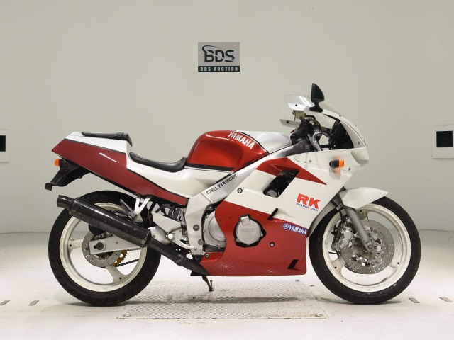 Yamaha FZR250R 1990