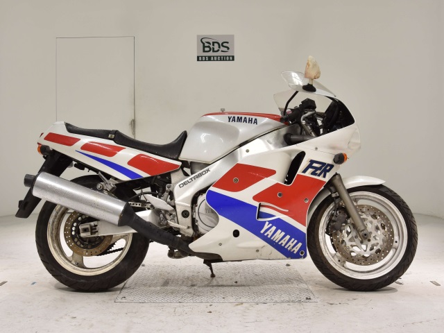 Yamaha FZR1000