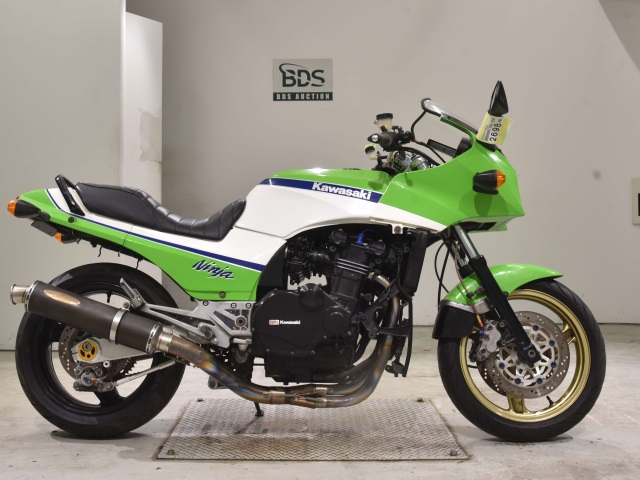 Kawasaki GPZ900R 1985