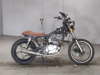 Suzuki GN125 2012