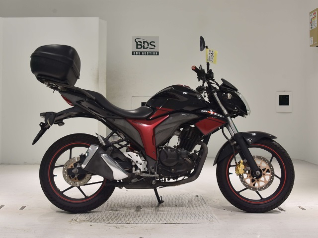Suzuki GIXXER150