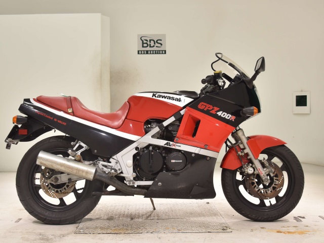 Kawasaki GPZ400R 1985