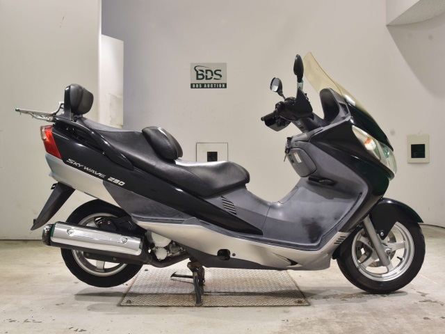 Suzuki SKYWAVE 250S
