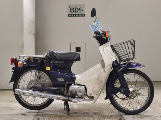 Honda C50 1999