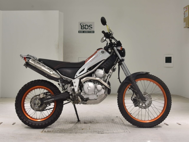 Yamaha TRICKER 2014
