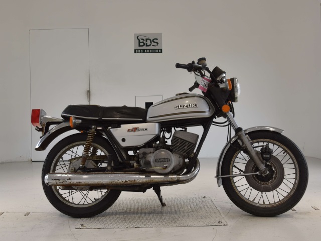 Suzuki GT250