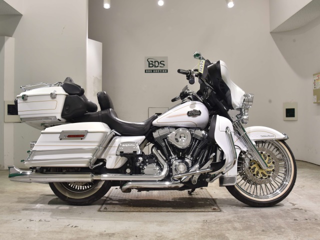 HD ELECTRA GLIDE FLHTCU1580 2008
