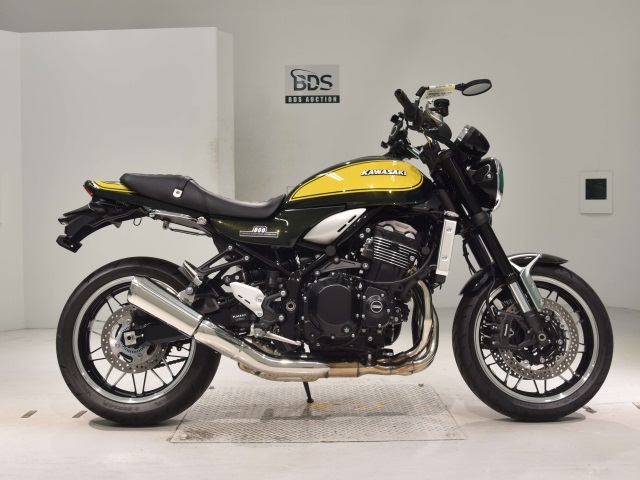 Kawasaki Z900RS 2024