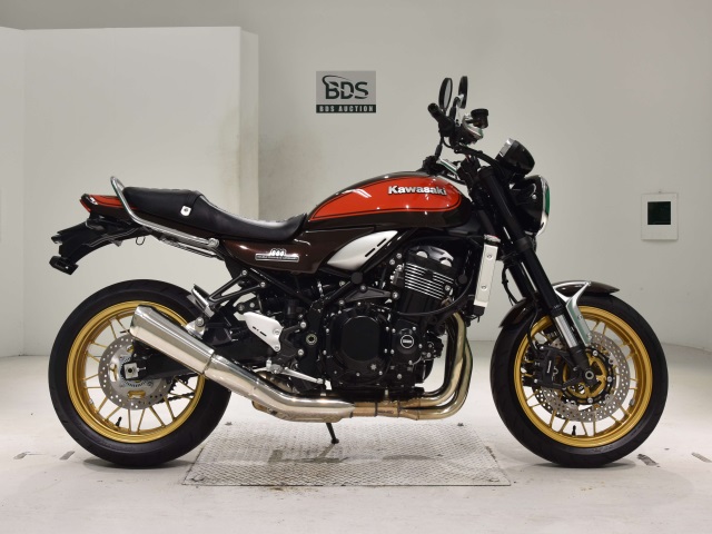 Kawasaki Z900RS 2022