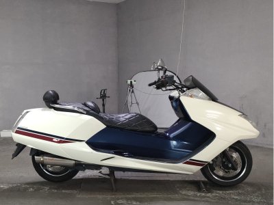 Yamaha MAGZAM 2010