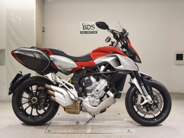 MV Agusta STRADALE 800 2016