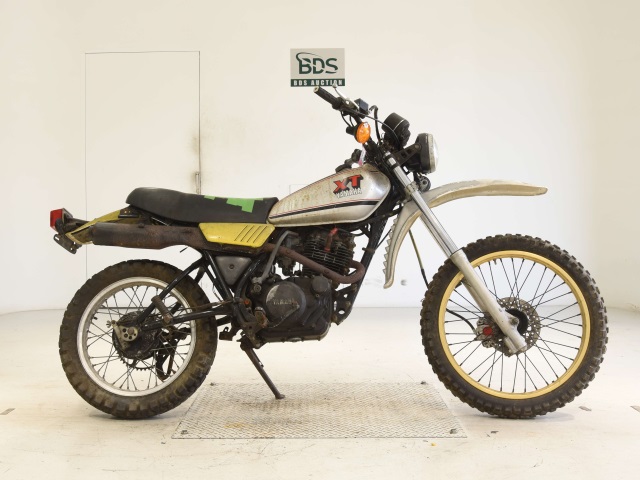 Yamaha XT250