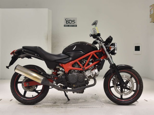Honda VTR250 2011