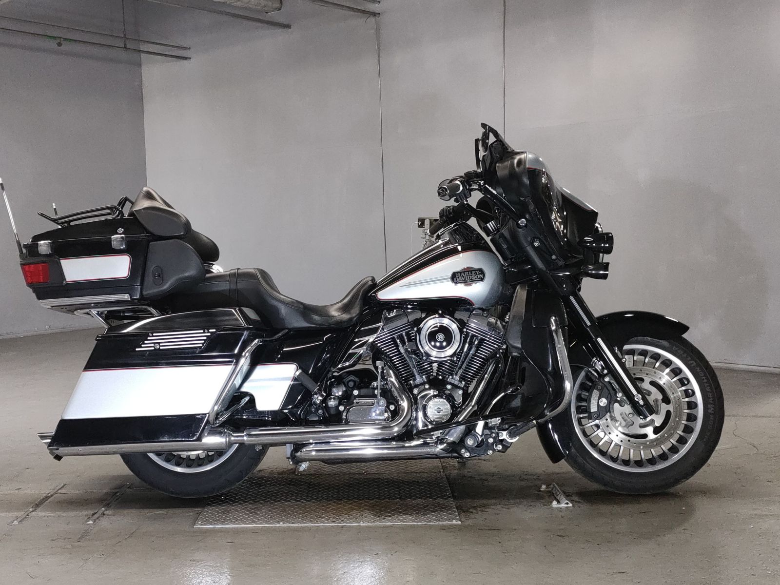 HD ELECTRA GLIDE FLHTCU1690 2010
