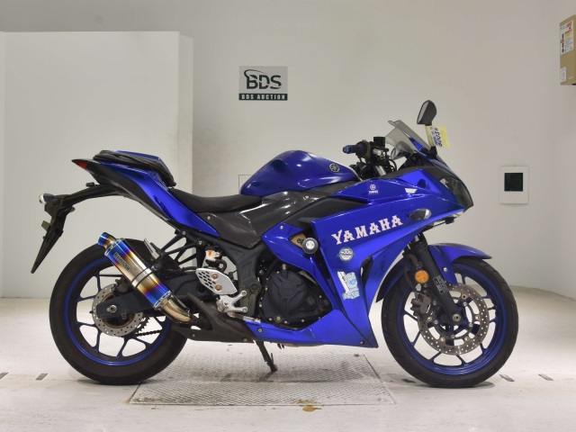 Yamaha YZF-R25 2015