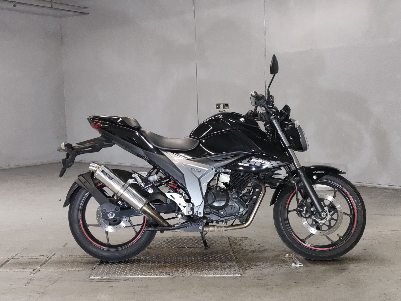 Suzuki GIXXER150