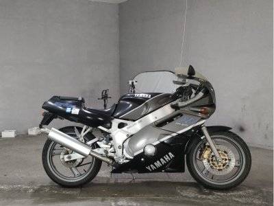 Yamaha FZR400