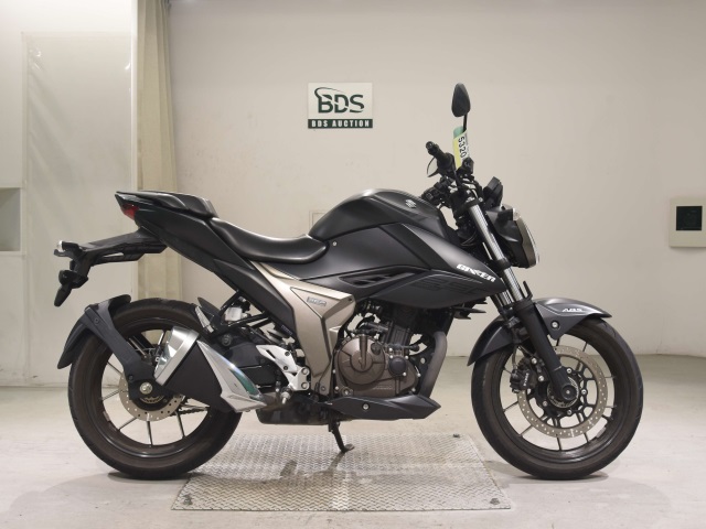 Suzuki GIXXER250