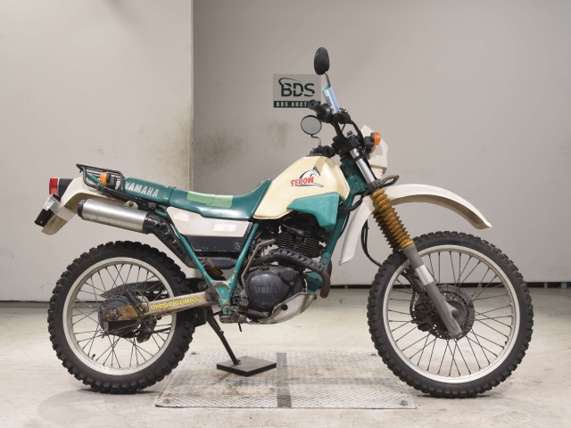 Yamaha SEROW XT225