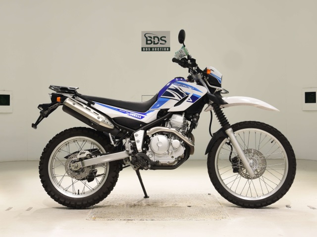 Yamaha SEROW XT250 2018