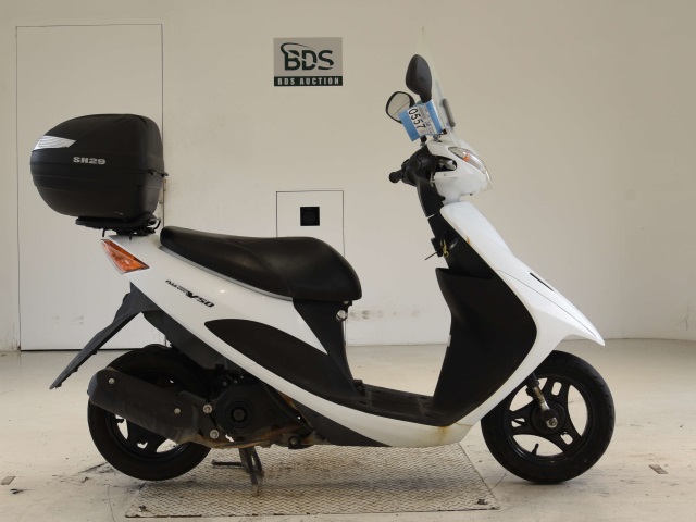 Suzuki ADDRESS V50