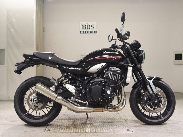 Kawasaki Z900RS 2024