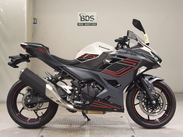 Kawasaki NINJA400 2024
