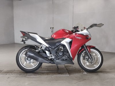 Honda CBR250R 2011