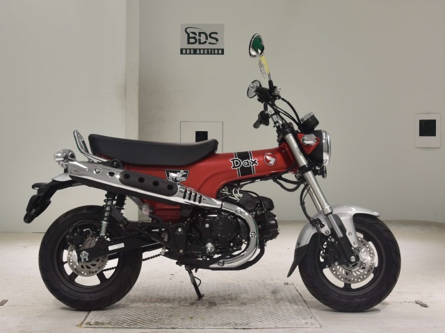 Honda DAX125 2022