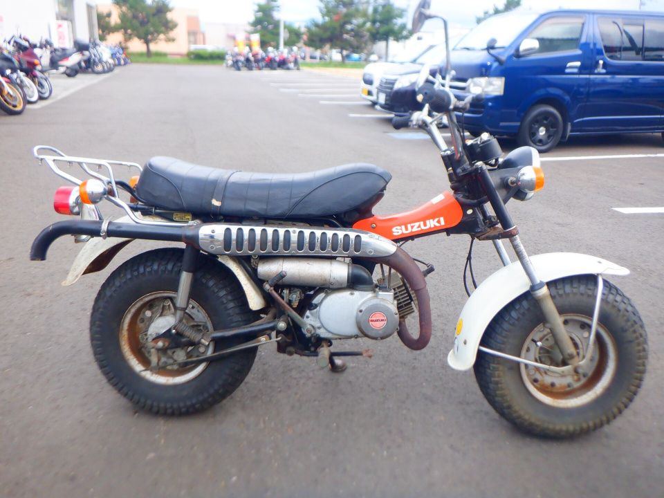 Suzuki VAN VAN90