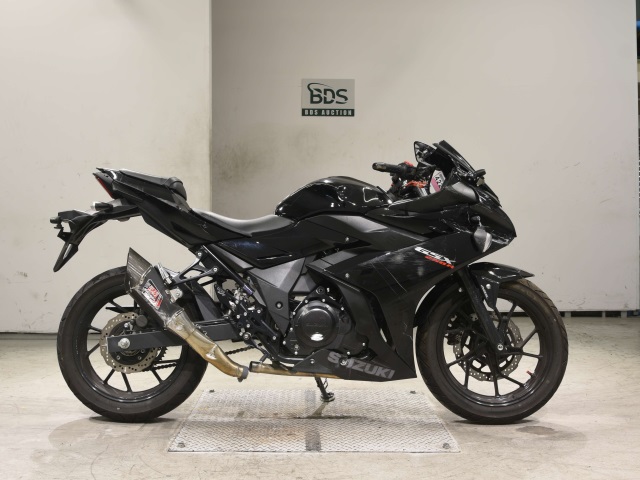 Suzuki GSX250R