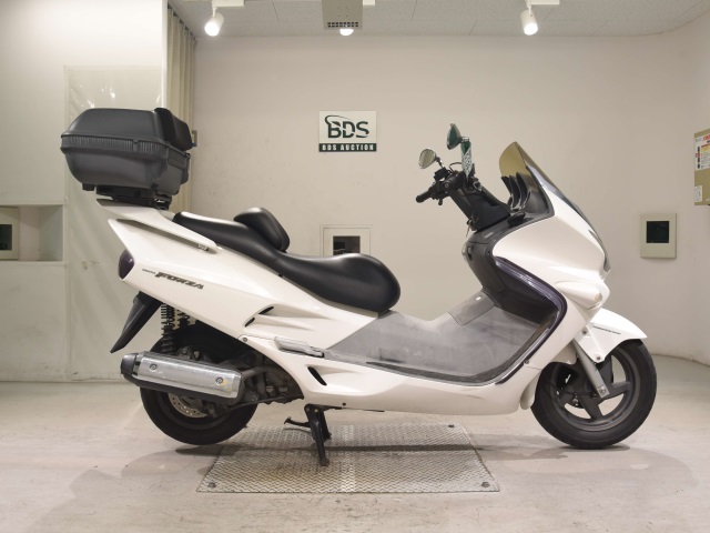 Honda FORZA 2000