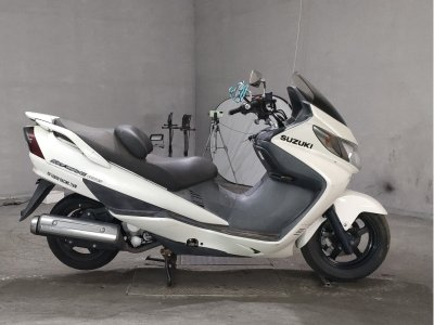 Suzuki SKYWAVE 250S