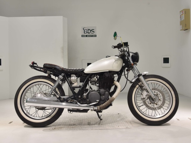 Yamaha SR400 2003