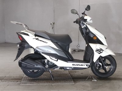 Suzuki AVENIS125