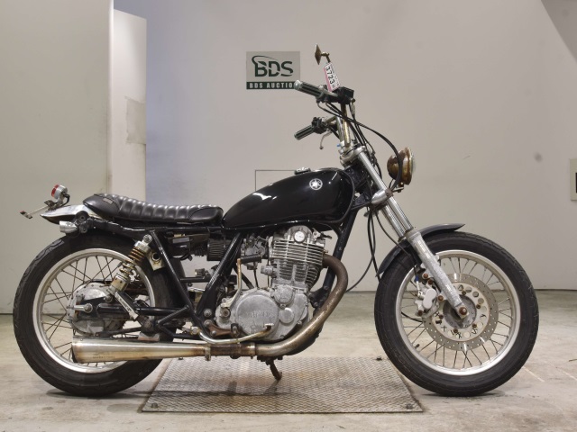 Yamaha SR400 2002