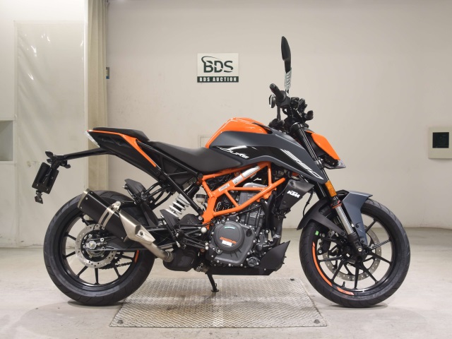 KTM 390 DUKE 2025