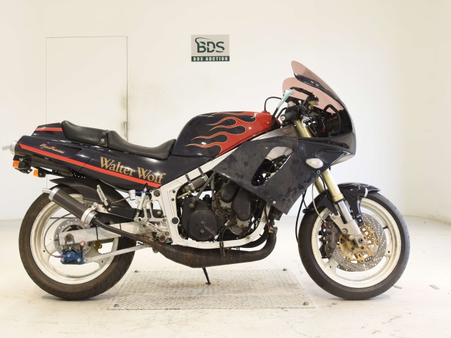 Suzuki RG400 1985
