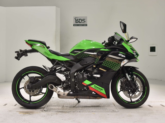 Kawasaki NINJA ZX-25R 2021