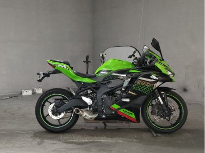 Kawasaki NINJA ZX-25R KRT 2021