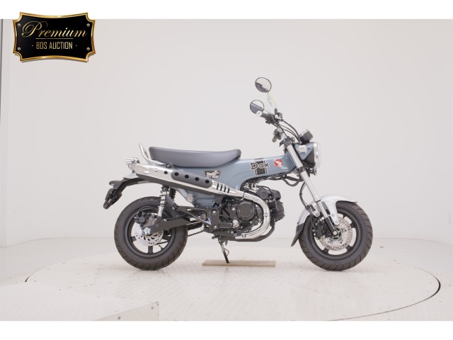 Honda DAX125 2025