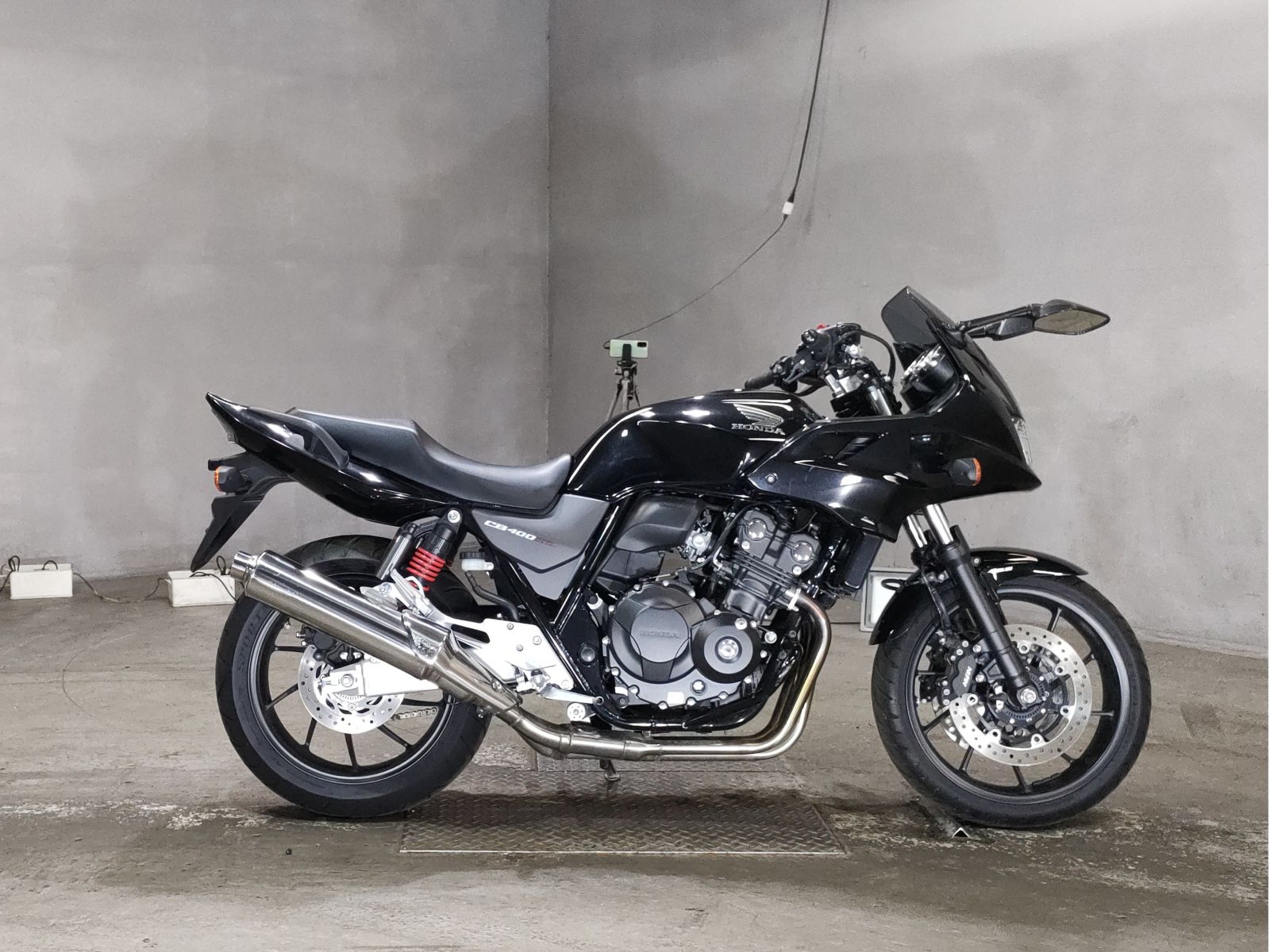 Honda CB400SFV BOLDOR 2019