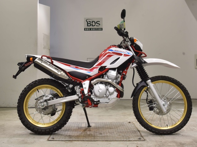 Yamaha SEROW XT250 2020