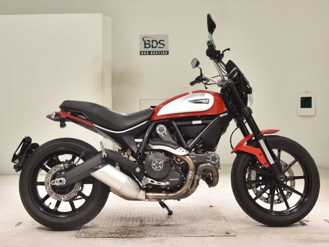 Ducati SCRAMBLER 803 ICON 2016
