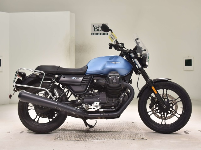 Moto Guzzi V7 3 STONE 2019