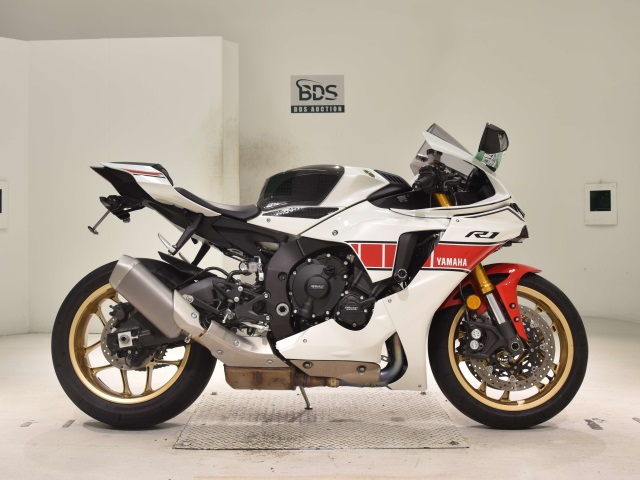 Yamaha yzf-r1 wgp 60th 2023