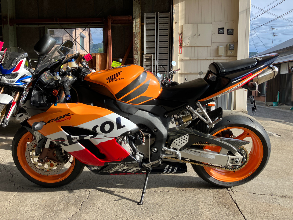 Honda CBR1000RR 2004