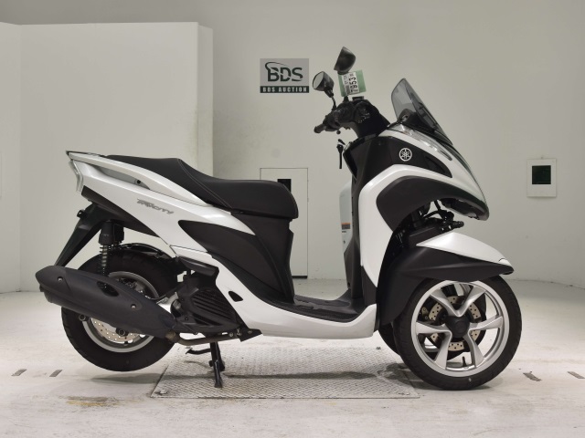 Yamaha TRICITY MW125 2015