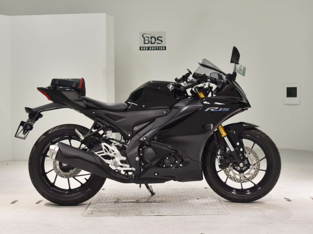 Yamaha YZF-R15 2023